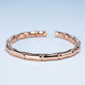 Witchhaven, Dominika Marx, filigraner Armreif aus 99,9% reinem Kupfer im Bambus Design, verstellbarer Kupferreif für energetische Erdung und Heilung, spiritueller Schmuck für zarte Handgelenke, energetisch gereinigter Kupferschmuck