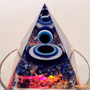 Orgon Pyramide mitLapislazuli und Bösem Blick