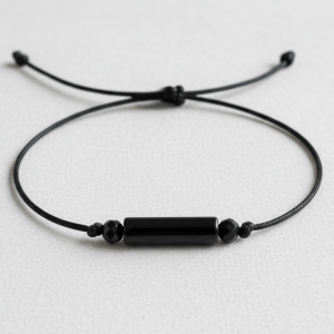 Witchhaven, Dominika Marx, handgefertigtes Obsidian Schutzarmband, verstellbares Armband mit Obsidian Perle, spiritueller Schmuck für energetische Abschirmung, energetisch gereinigtes Schutzarmband für Damen und Herren