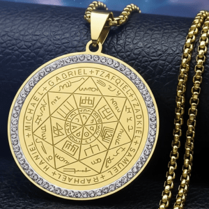 Witchhaven, Dominika Marx, Sieben Erzengel Medaille aus goldenem Edelstahl, Halskette mit Salomos Siegel und Zirkonia, spiritueller Schutzschmuck mit Erzengel Namen, energetisch gereinigtes Erzengel Amulett