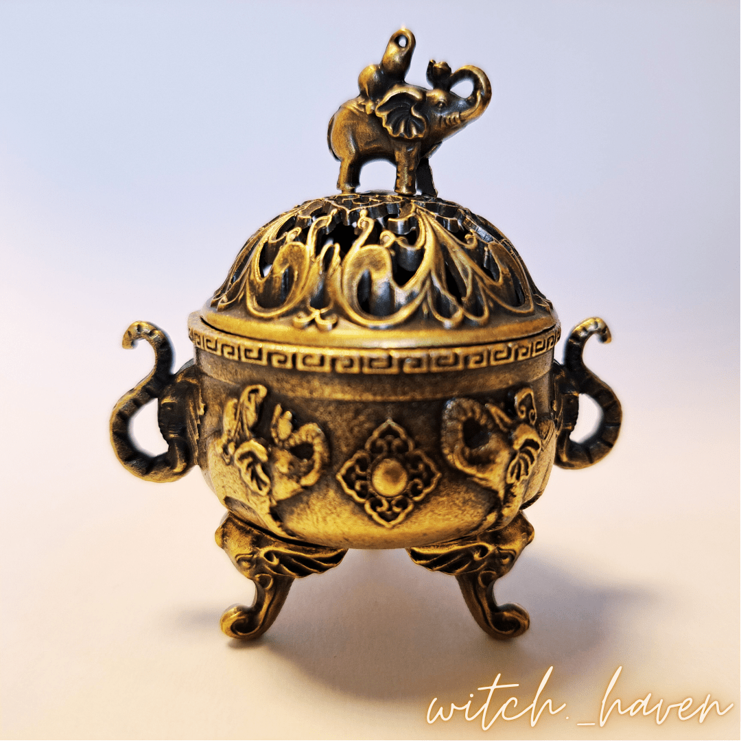 Witchhaven, Dominika Marx, Räucherset mit Elefantenbrenner, Somalia Weihrauch, reine Myrrhe, Lavendel und Salbei Räucherstäbchen, Mandala Untersetzer, energetisch gereinigtes Räucherwerk, spirituelles Ritualset