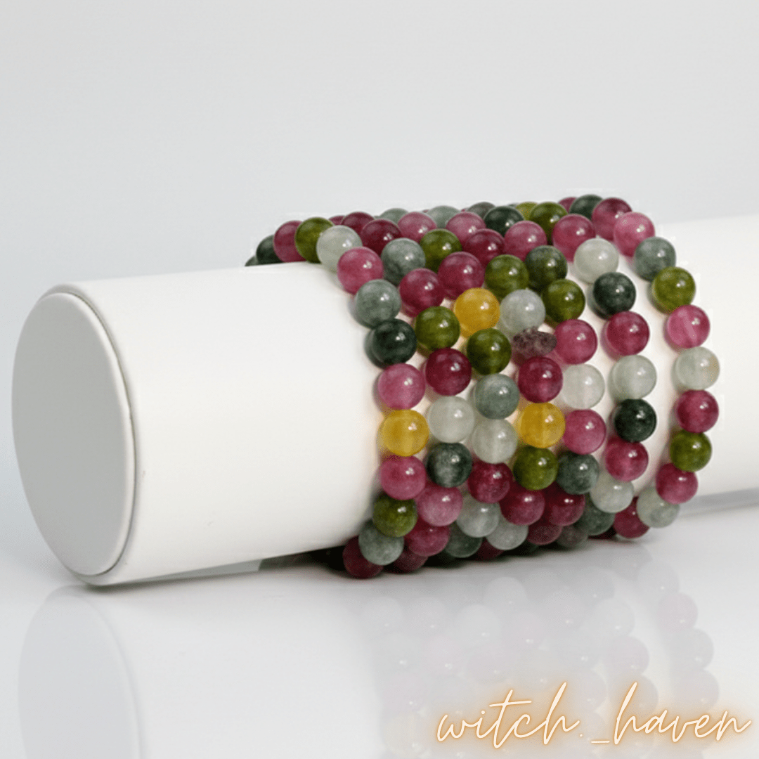 Turmalin Armband handgefertigt, bunte Naturstein Perlen 8mm, Dominika Marx, Witchhaven, Edelstein Armband für Damen, Yoga Schmuck energetisch, Heilstein Armband bunt, elastisches Perlenarmband, Turmalin Schmuck Unikat, spiritueller Schmuck handgemacht, Natursteinschmuck farbenfroh, Schutzstein Armband, Chakra Harmonisierung, Glücksnebel Schmuck Design