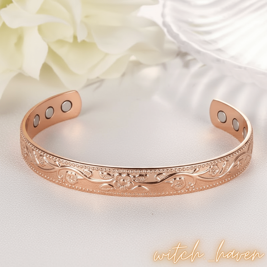 Witchhaven, Dominika Marx, Premium Kupfer Set mit Armreif und Ring, massiver Kupferschmuck mit floralem Muster und Magneten, spirituelles Schmuckset für Energiefluss, energetisch gereinigter Kupfer Magnet Schmuck