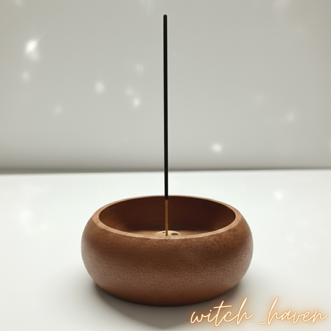 Witchhaven, Dominika Marx, handgefertigte Zimt Räucherstäbchen aus einer indischen Manufaktur, 24 cm lange Räucherstäbchen mit natürlichem Zimtduft, spirituelles Räucherwerk für Yoga und Meditation, energetisch gereinigte Räucherstäbchen Packung