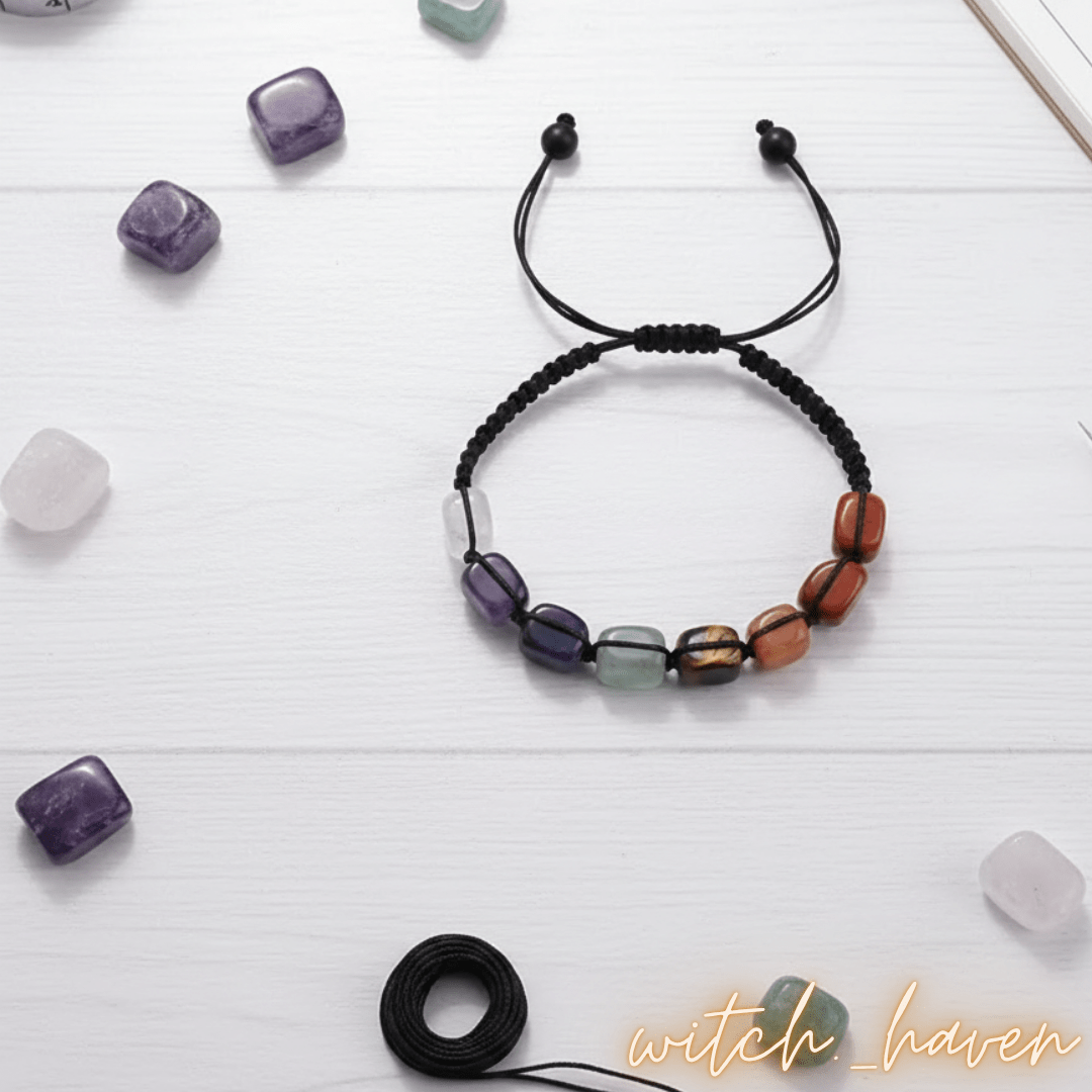 Witchhaven, Dominika Marx, handgefertigtes Chakra Armband mit 7 Heilsteinen, verstellbares Naturstein Armband für Reiki und Meditation, spiritueller Schmuck für Energiebalance, energetisch gereinigtes Heilstein Armband