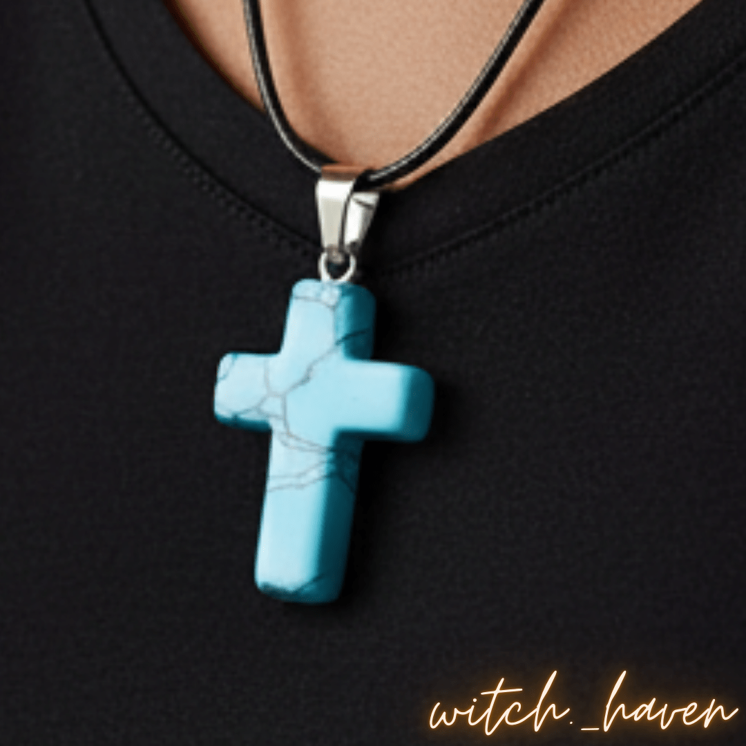 Witchhaven, Dominika Marx, Türkis Kreuz Anhänger aus Naturstein, blaue Edelstein Halskette mit Kreuzsymbol, spiritueller Schutzschmuck, energetisch gereinigter Türkis Schmuck