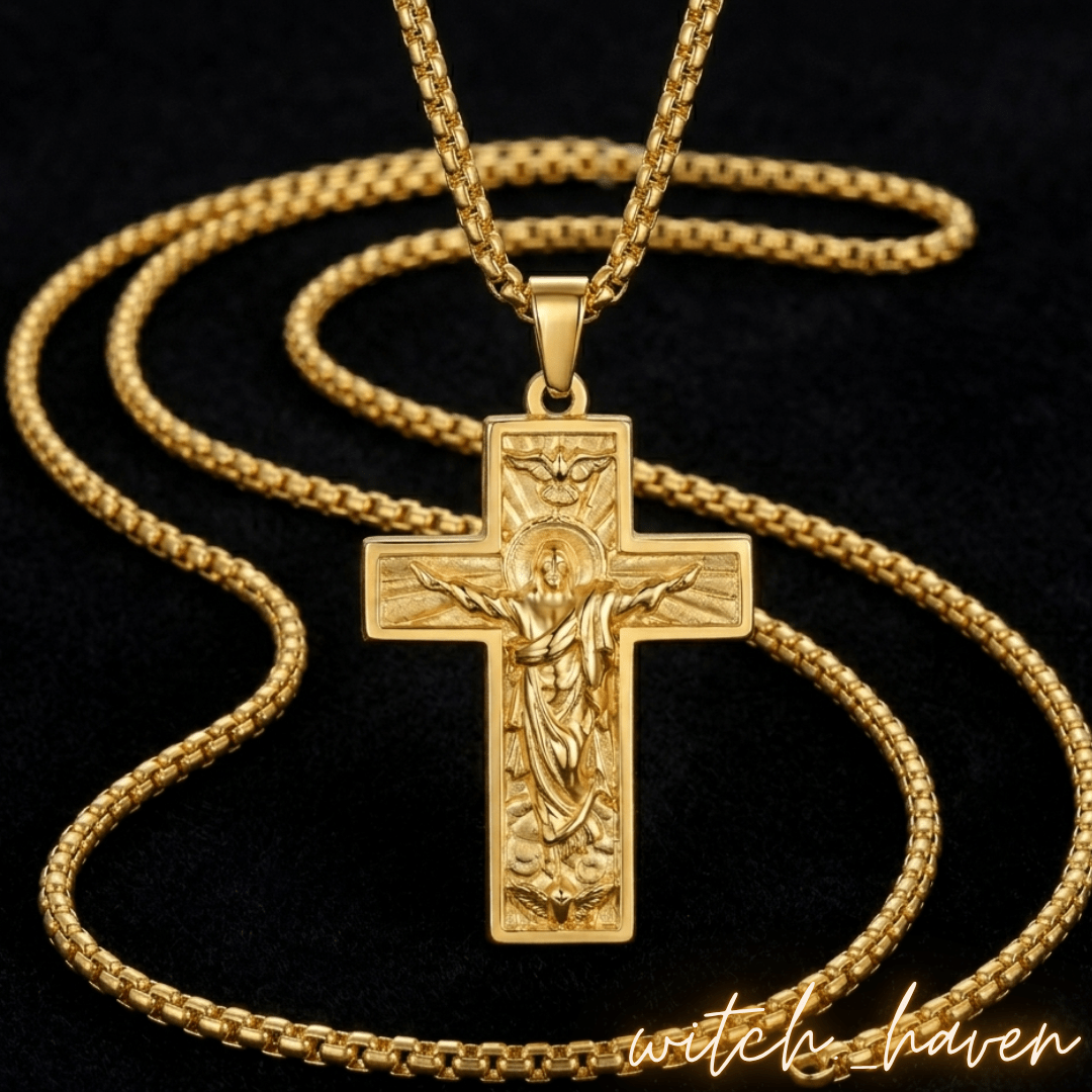 Edle Kreuz Halskette Gold, geprägter Kreuzanhänger, Dominika Marx, Witchhaven, christlicher Schmuck Goldoptik, Halskette mit Kreuzsymbol, spirituelles Geschenk Hoffnung, energetisch gereinigter Halsschmuck, Rundpanzerkette mit Kreuz, magisches Geschenk Glaube, Symbol für Schutz und Segen, ritueller Begleiter Kreuz
