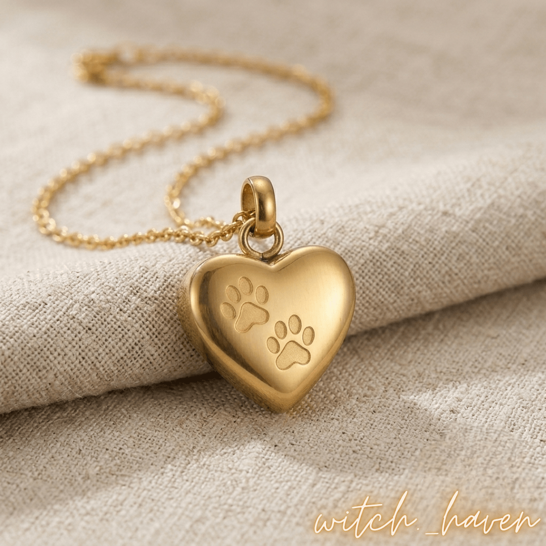 Asche Urne Halskette Kreuz, silberner Kreuzanhänger für Asche, Dominika Marx, Witchhaven, Gedenkschmuck Edelstahl, Mini Urne Kreuz Design, Kette für Tierasche, religiöser Urnenschmuck, Gebetskreuz Anhänger befüllbar, spirituelles Gedenken, Schmuck für verstorbene Weggefährten, energetisch gereinigte Urnenkette